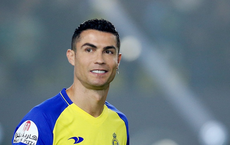 Cristiano Ronaldo kiếm nhiều tiền nhất thế giới - Ảnh 1