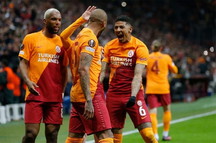 Soi kèo phạt góc ngày 08/12: Galatasaray đè góc Adana Demirspor