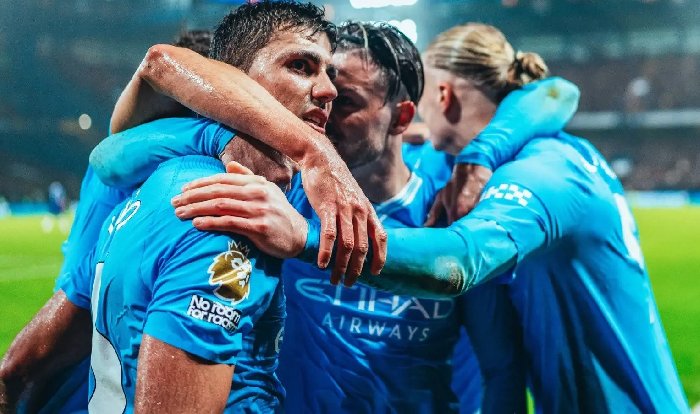 BXH Ngoại hạng Anh vòng 12: Man City vững ngôi đầu, MU áp sát top 4