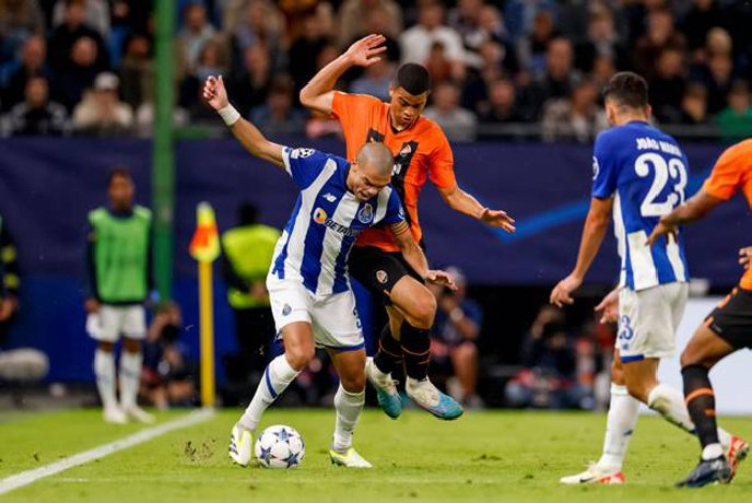 Soi kèo phạt góc ngày 13/12: Porto thua chấp góc Shakhtar Donetsk