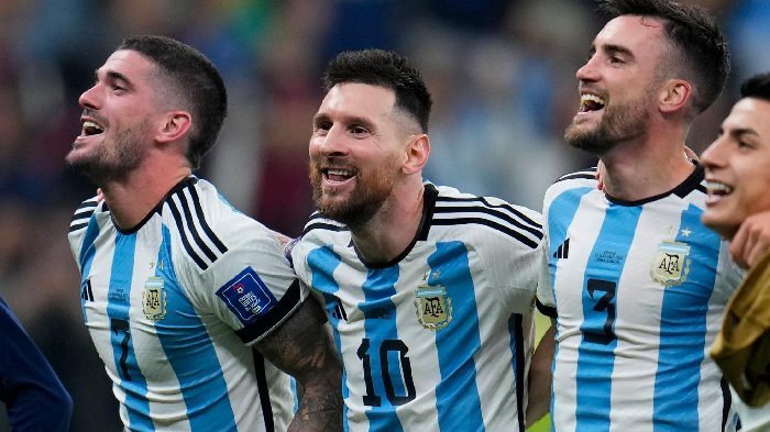 Sao Argentina nghĩ ra cách 'dụ' Messi đá World Cup 2026