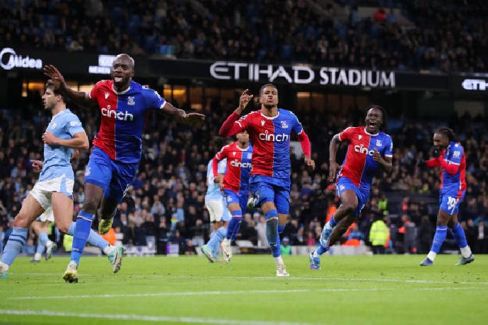 Crystal Palace giữ chân Man City ngay tại pháo đài Etihad