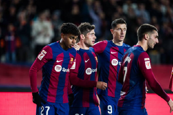 Cái tên không tưởng tỏa sáng, Barca ngắt mạch 3 trận không thắng