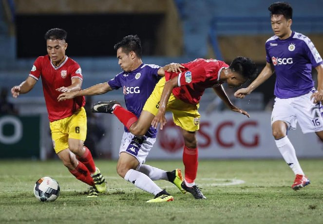 Hòa Hà Nội FC, Hồng Lĩnh Hà Tĩnh đưa Hoàng Anh Gia Lai xuống cuối BXH V-League