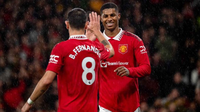 Bruno Fernandes tiết lộ lý do nhường Rashford đá 11m