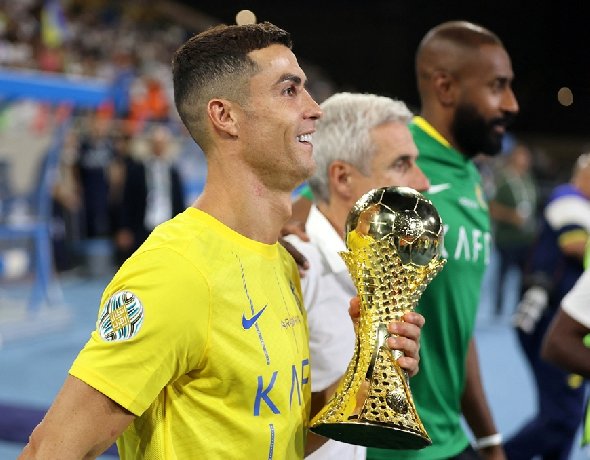 Al Nassr thiết lập cột mốc chưa từng có nhờ Ronaldo