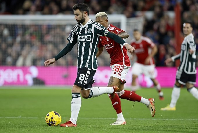 Phòng ngự kém cỏi, MU nhận thất bại đau đớn trước Nottingham Forest